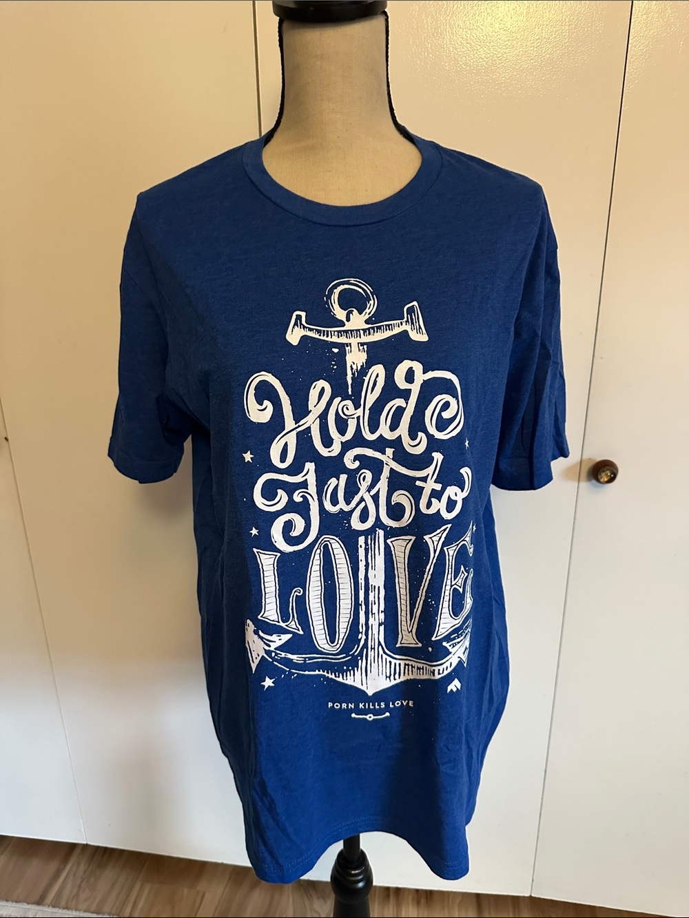 Hold Fast to Love Graphic Tee - Blue